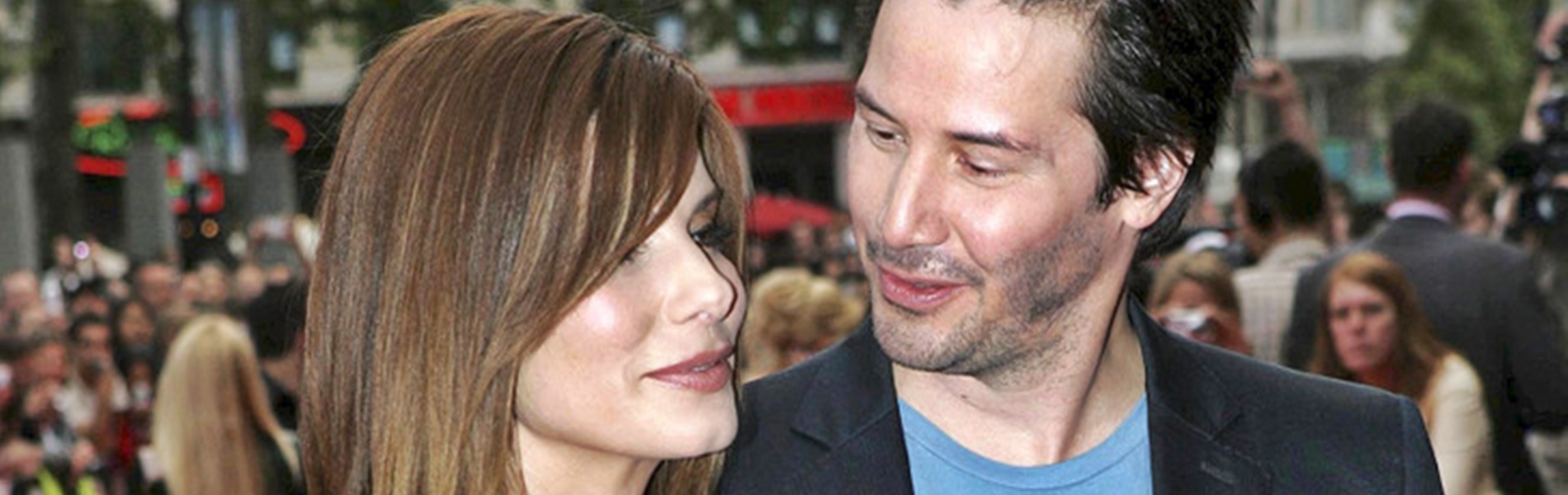 Sandra Bullock elárulta, hogy minden csütörtökön Keanu Reeves házát takarítja
