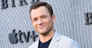 Most ünnepli 34. születésnapját Taron Egerton – Íme 8 meglepő érdekesség a jóképű színészről