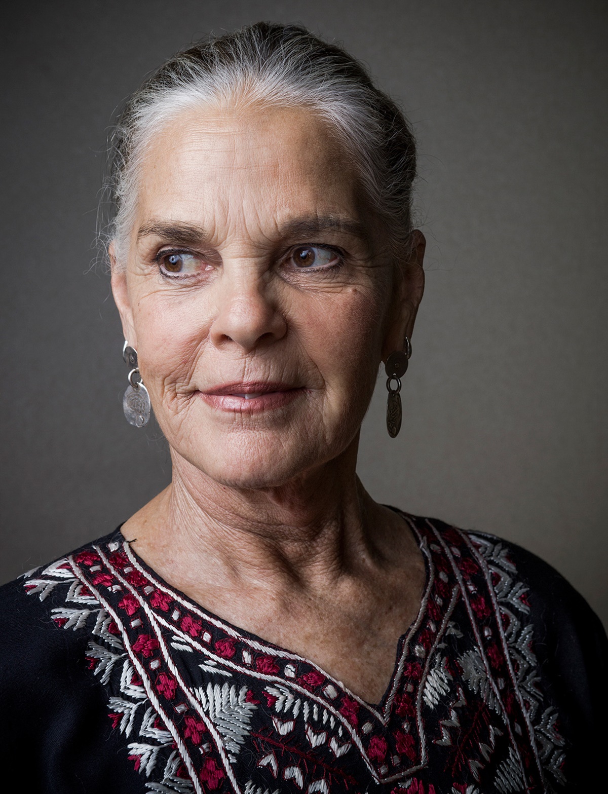 Már 83 éves a Love Story gyönyörű főszereplője! Ali MacGraw így néz ki napjainkban