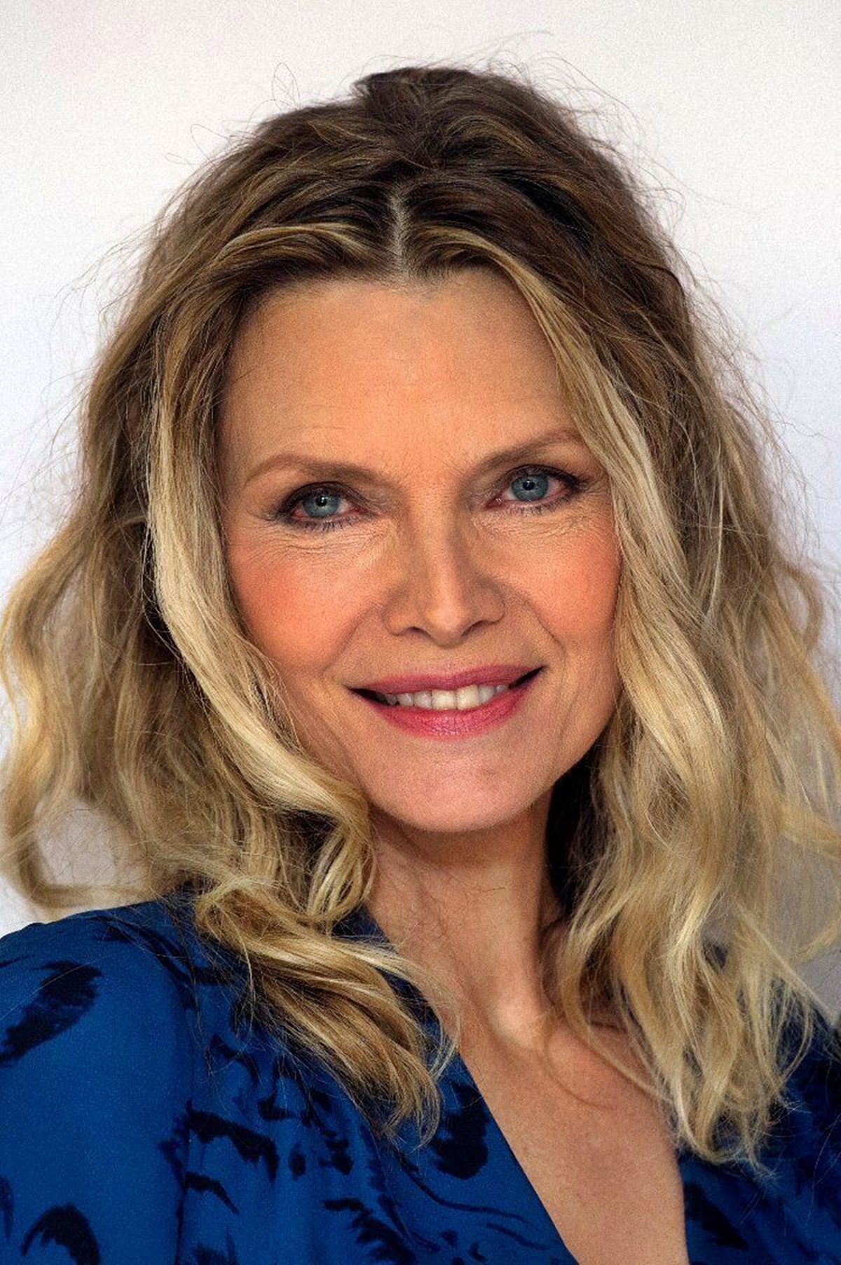 Michelle Pfeiffer nem hajlandó plasztikáztatni – A 64 éves színésznő gyönyörű a friss fotóin