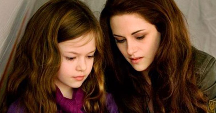 Kristen Stewart és Alkonyat-beli lánya, Mackenzie Foy ismét összejött