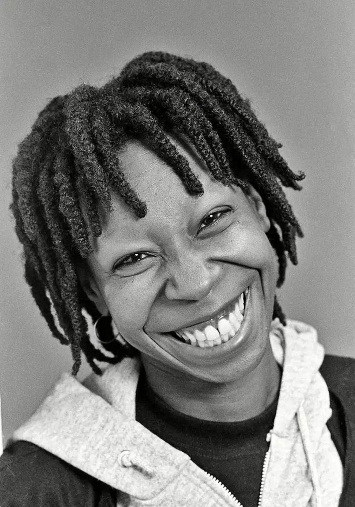 Meglepő! Így nézett ki fiatalon az Apáca show sztárja, Whoopi Goldberg