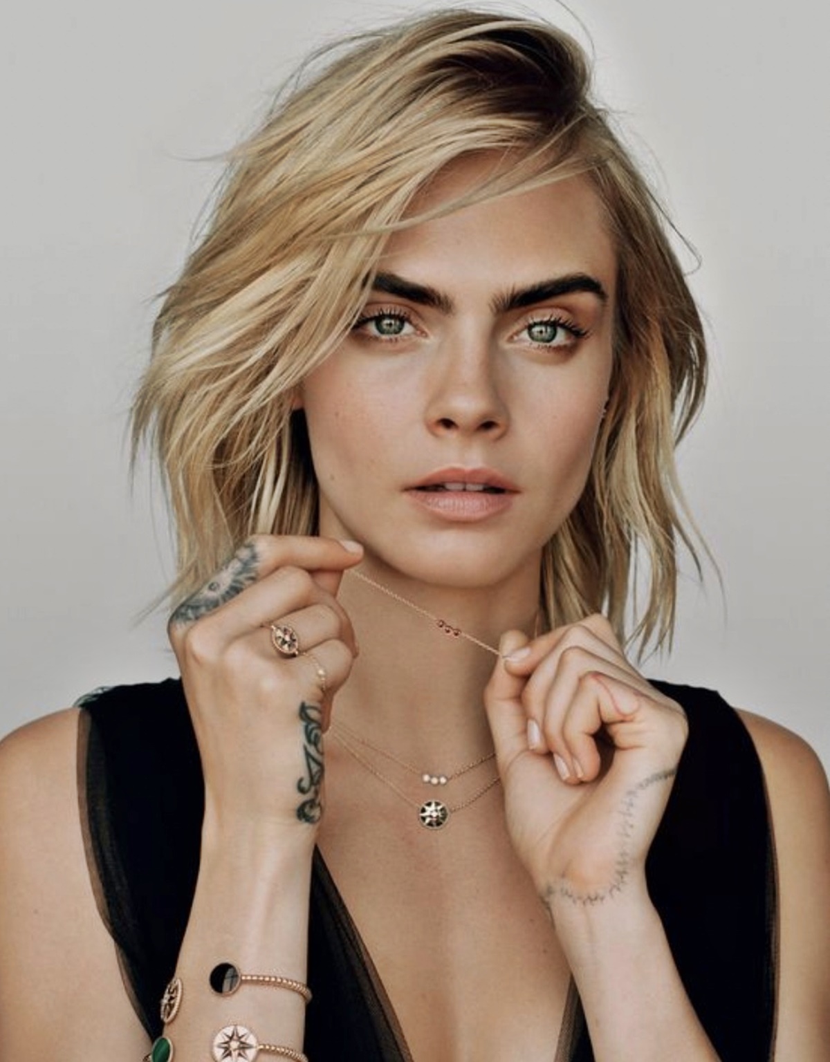 Cara Delevingne szerint a pornófilmek nézése súlyos károkat okoznak az emberekben