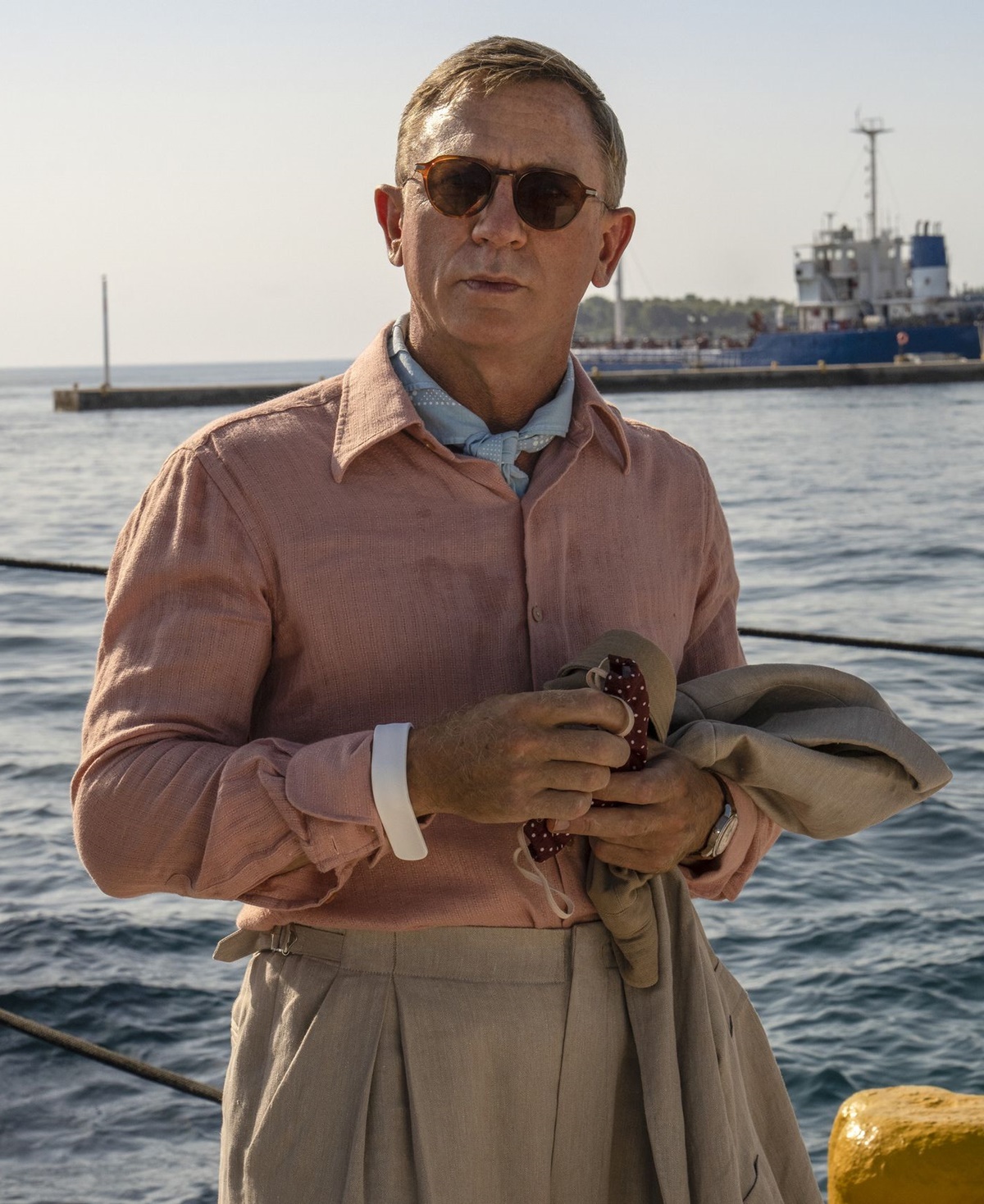 Daniel Craig-et hatalmas büszkeséggel tölti el, hogy meleg karaktert alakíthat a Tőrbe ejtve szériában