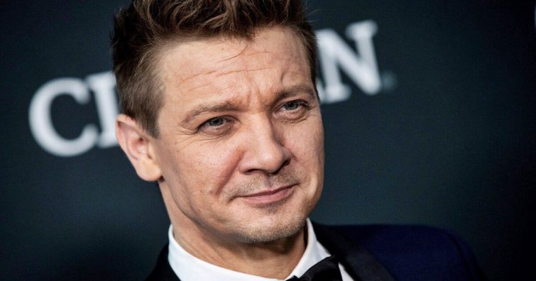 Kritikus állapotba került Jeremy Renner egy nagyon súlyos balesetet követően