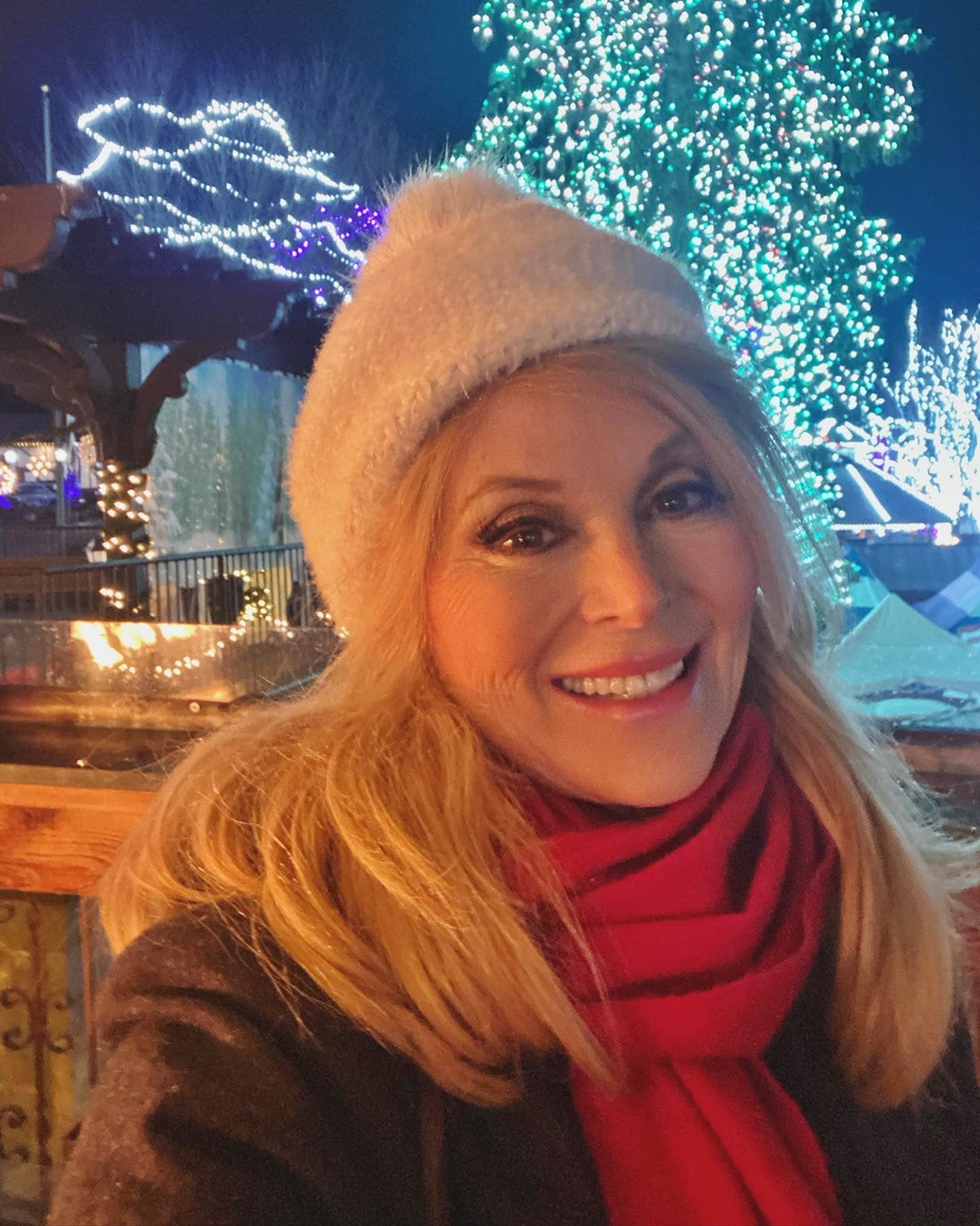 Emlékszel még a Dallas szőke bombázójára? Audrey Landers 66 évesen is remek formában van