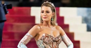 Döbbenet! Így néz ki a gyönyörű Blake Lively smink nélkül!