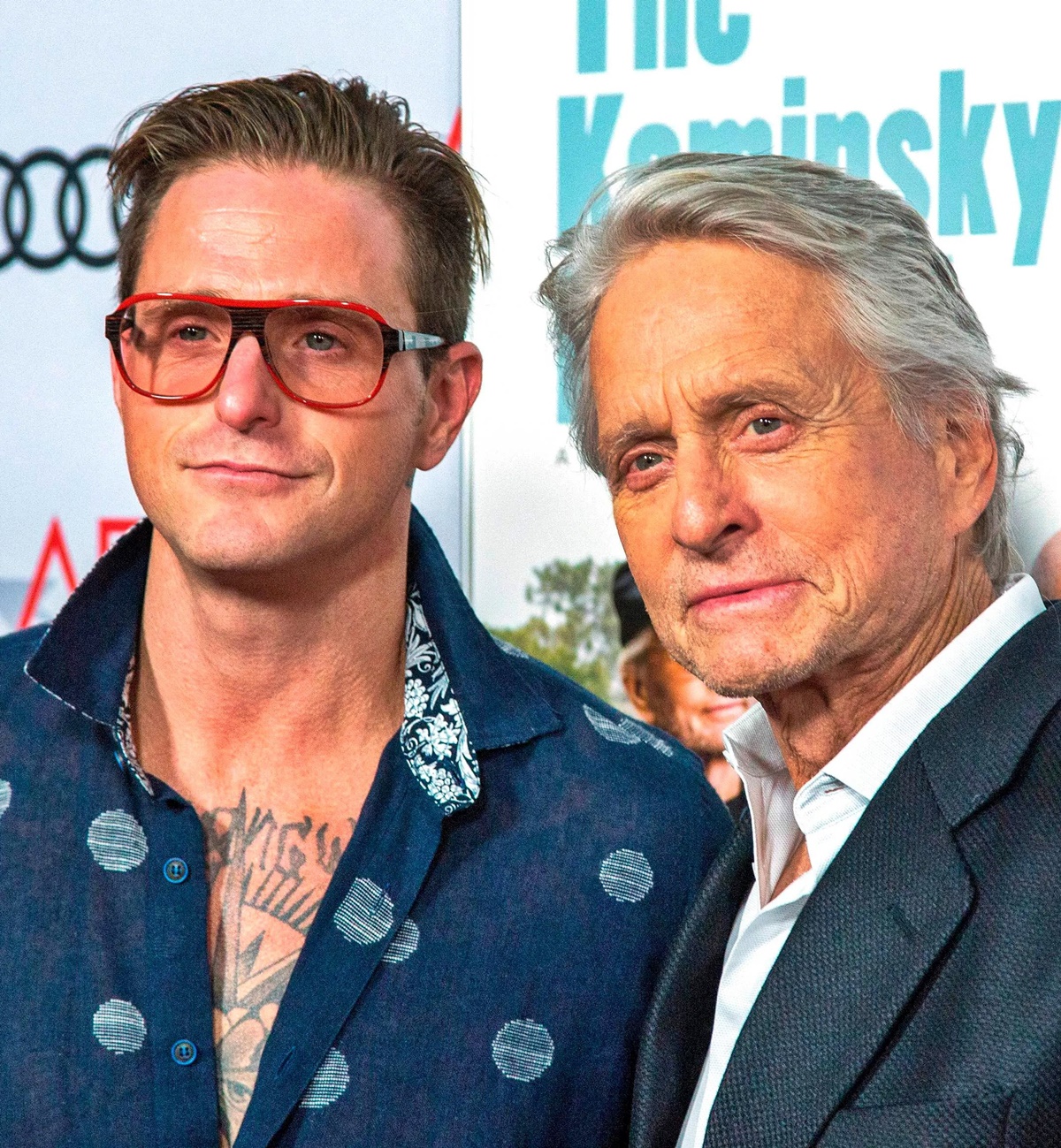 Mintha az apja fiatalabb kiadását nézegetnénk - Így néz ki Michael Douglas jóképű fia - Cameron Douglas