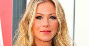 Megszakad a szív! Borzasztó hírt közölt Christina Applegate az állapota felől