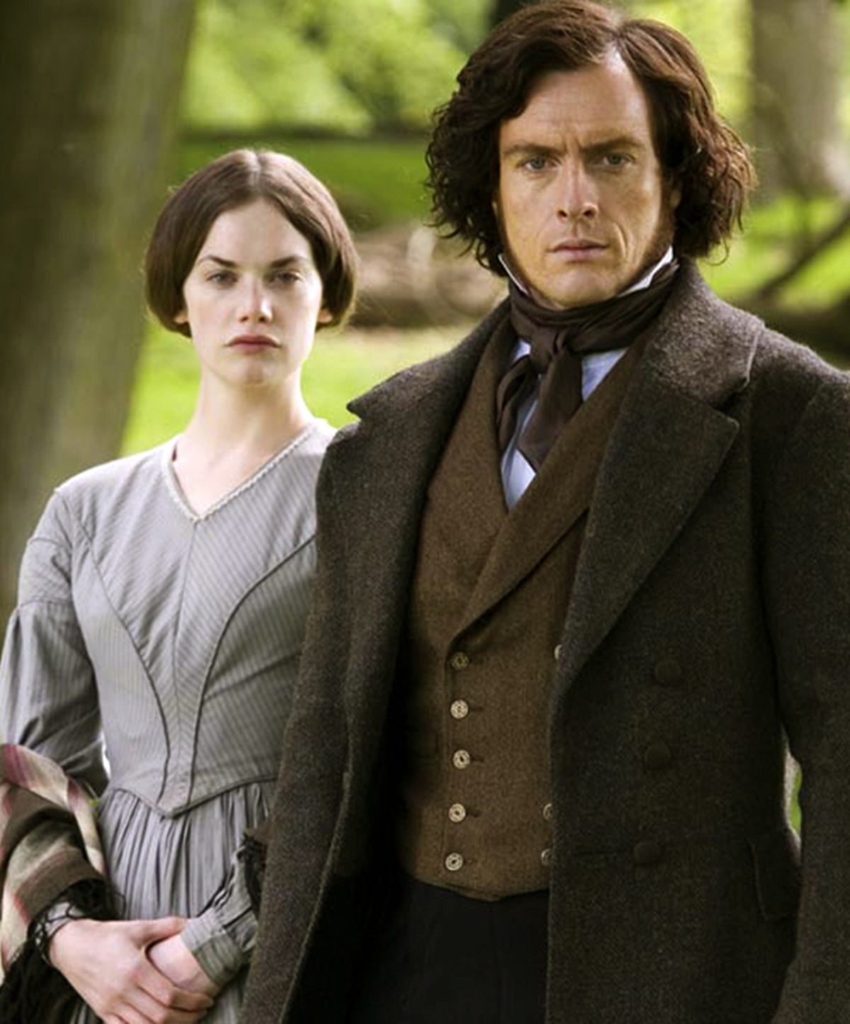 Ő volt a Jane Eyre hősszerelmes szuperpasija – Így néz ki most a szívtipró Toby Stephens