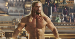 Így gyúrta szénné magát Chris Hemsworth a Thor 4-re (Videó!)