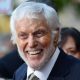 11 éve vette el élete szerelmét Dick Van Dyke - Felesége 46 évvel fiatalabb a színészlegendánál