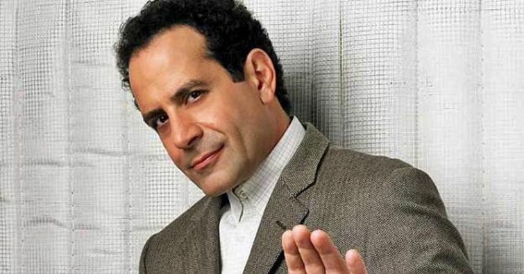 Már 69 éves mindenki kedvenc Monk-jának megszemélyesítője – Tony Shalhoub nagyon jól tartja magát a mai napig