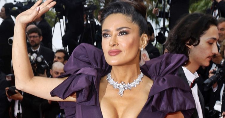 Mindenki el volt ájulva Salma Hayek kinézetétől a cannes-i filmfesztiválon