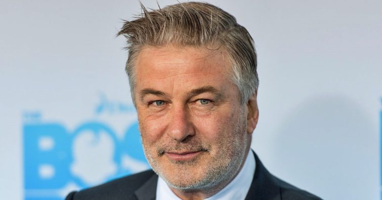 Alec Baldwin felesége hét gyermek után is igazi bombázó – Friss fotókon a 40 éves Hilaria Baldwin