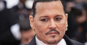 Matt részegre itta magát Johnny Depp – Sokkoló fotók kerültek elő a színészről