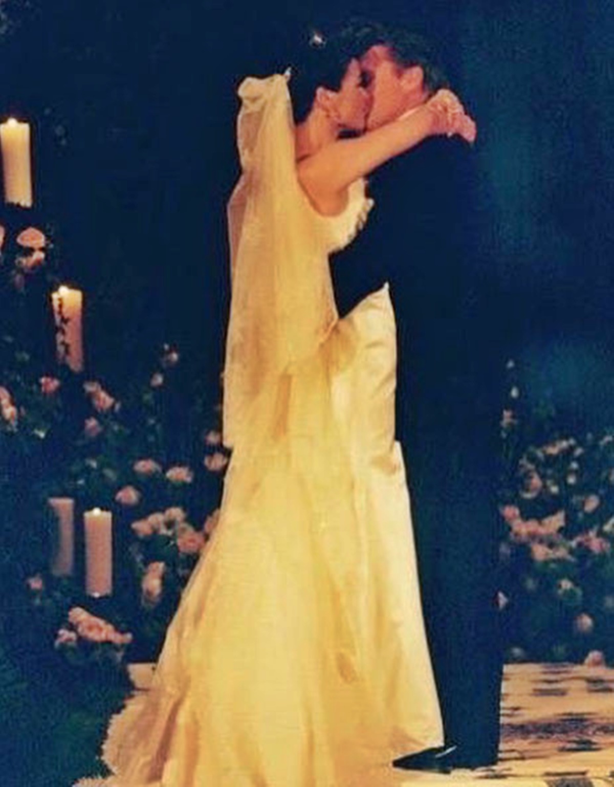 Elképesztően szép menyasszony volt Catherine Zeta-Jones - Már 23 éve, hogy összeházasodott Michael Douglas-szel
