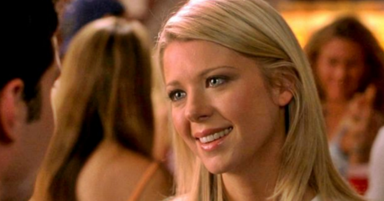 Tara Reid még csak 48 éves, de a sok plasztikai beavatkozástól teljesen felismerhetetlenné vált