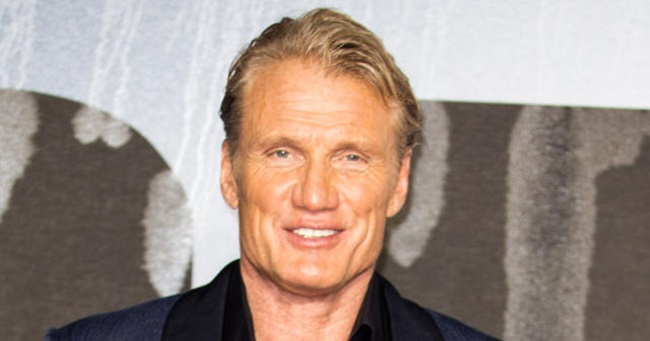 Ő az a 39 évvel fiatalabb csúcsbombázó, akit Dolph Lundgren feleségül vett - Emma Krokdal