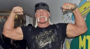 Hulk Hogan menyasszonya igazi bombázó – A színész-pankrátor párja valójában a jógaoktatója - Sky Daily