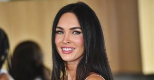 Sokan kiakadtak Megan Fox-ra, aki női ruhákban járatja a három fiát