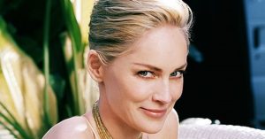 Szomorú bejelentést tett Sharon Stone: súlyos betegséggel küzd az Elemi ösztön sztárja