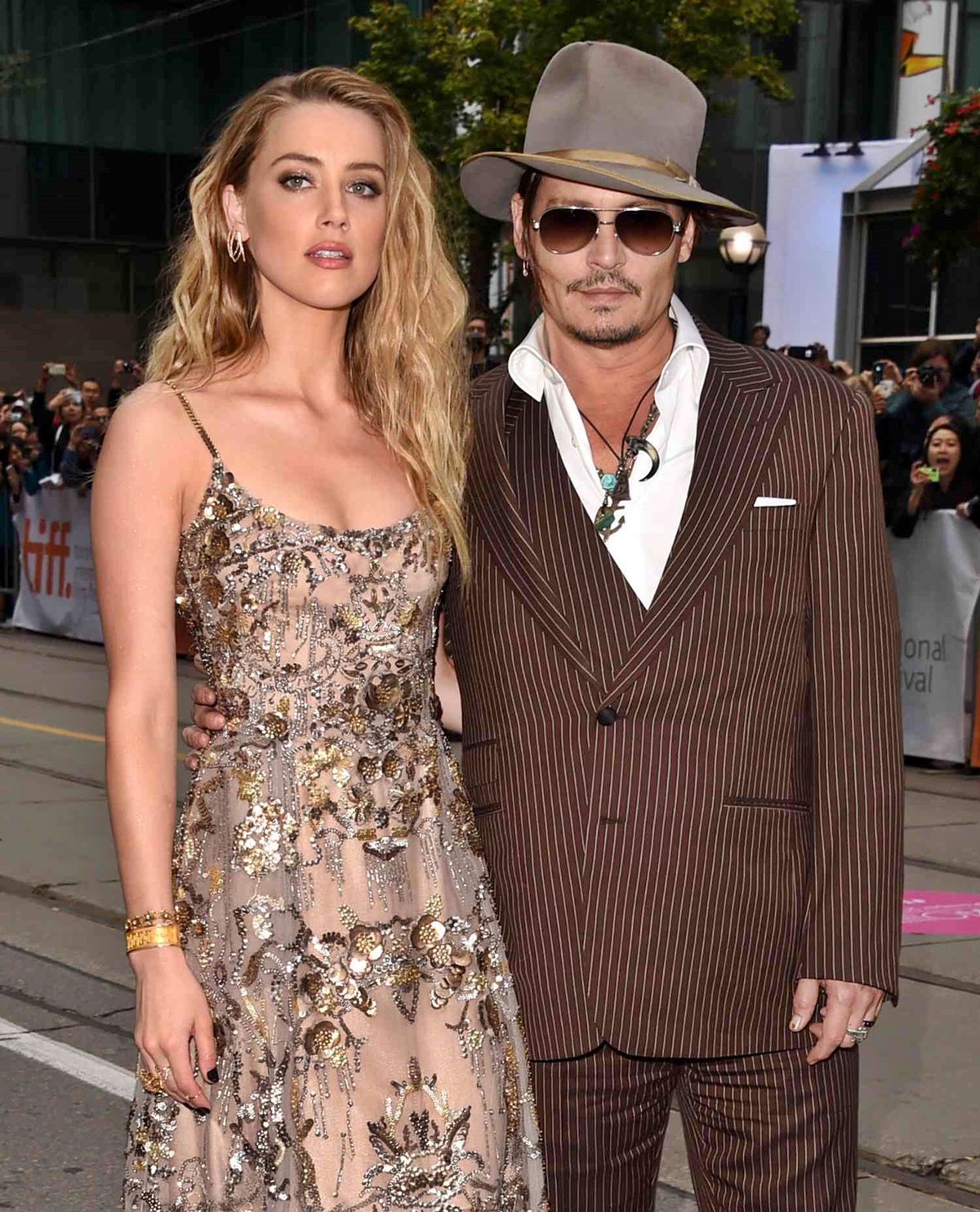 Johnny Depp volt felesége beismerte, hogy a nőkhöz vonzódik - Johnny Depp és Am­ber Heard