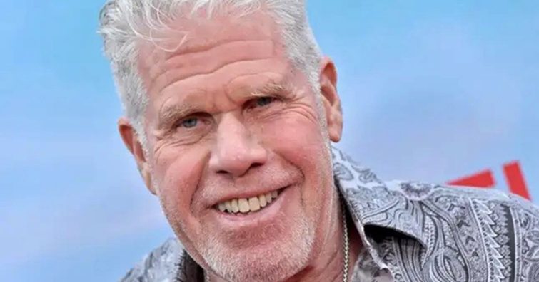 Ez a szőke bombázó Ron Perlman felesége - Allison 23 évvel fiatalabb a színésznél