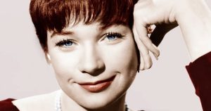 Így néz ki most, 89 évesen Shirley MacLaine, egykori legendás hollywoodi színésznő