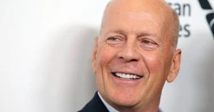 Így fest most a gyógyíthatatlan betegséggel küzdő Bruce Willis