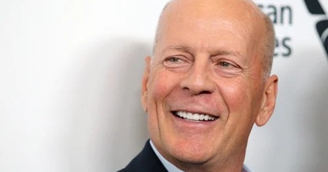 Így fest most a gyógyíthatatlan betegséggel küzdő Bruce Willis