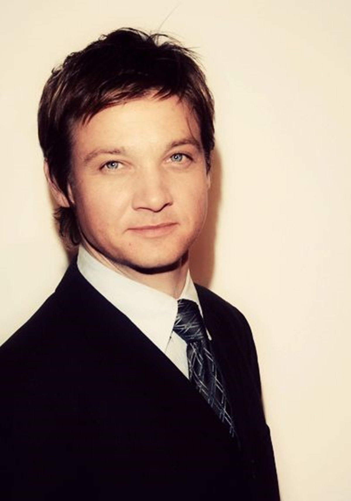 Ki nem találnád, hogy mit dolgozott Jeremy Renner, mielőtt színészként befutott