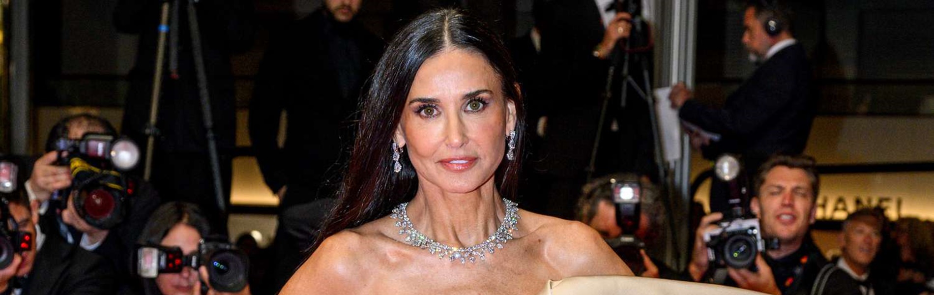 A Cannes-i fesztiválon mutatták be Demi Moore új, szexfilmjét - A bemutatót 13 perces álló ováció fogadta
