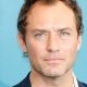 Jude Law teljességgel felismerhetetlen új filmjének az előzetesében - Firebrand