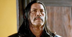 Sokkoló videón Danny Trejo – A morcos arcú színész utcai dulakodásba került
