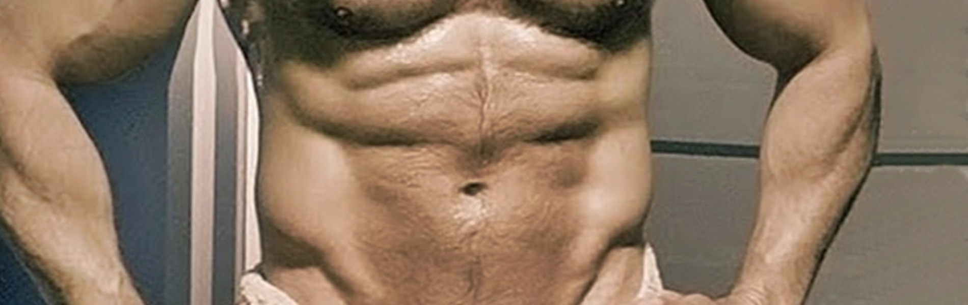 Kitalálod a kockákból, hogy ez melyik filmsztárnak a hasa? Egy felkapott akciósztárról van szó - Jason Statham