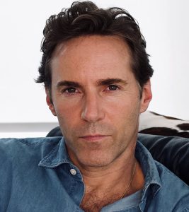 Emlékeztek a Jurassic Park III. Billy Brennan ifjú paleontológusára? Így néz ki napjainkban! - Alessandro Nivola