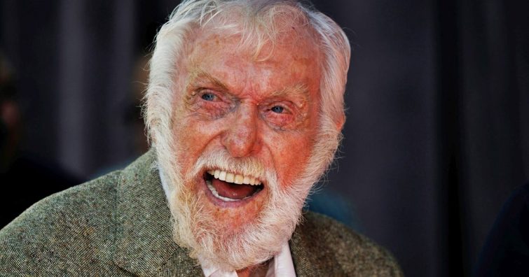 12 éve vette el élete szerelmét Dick Van Dyke - Felesége 46 évvel fiatalabb a színészlegendánál