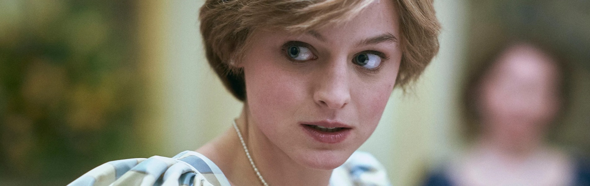 Botrány! A korona című sorozatban Diana hercegnőt alakította, a valóságban nem is nőként azonosítja magát - Emma Corrin