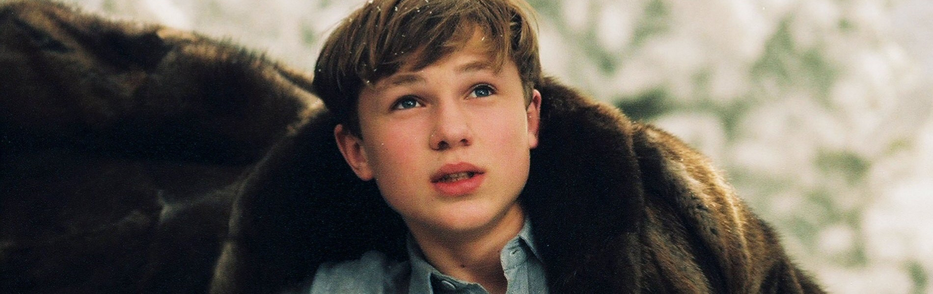 A Narnia krónikái jóképű gyereksztárja már 37 éves – A friss fotóin mindenkit lenyűgözött! - William Moseley