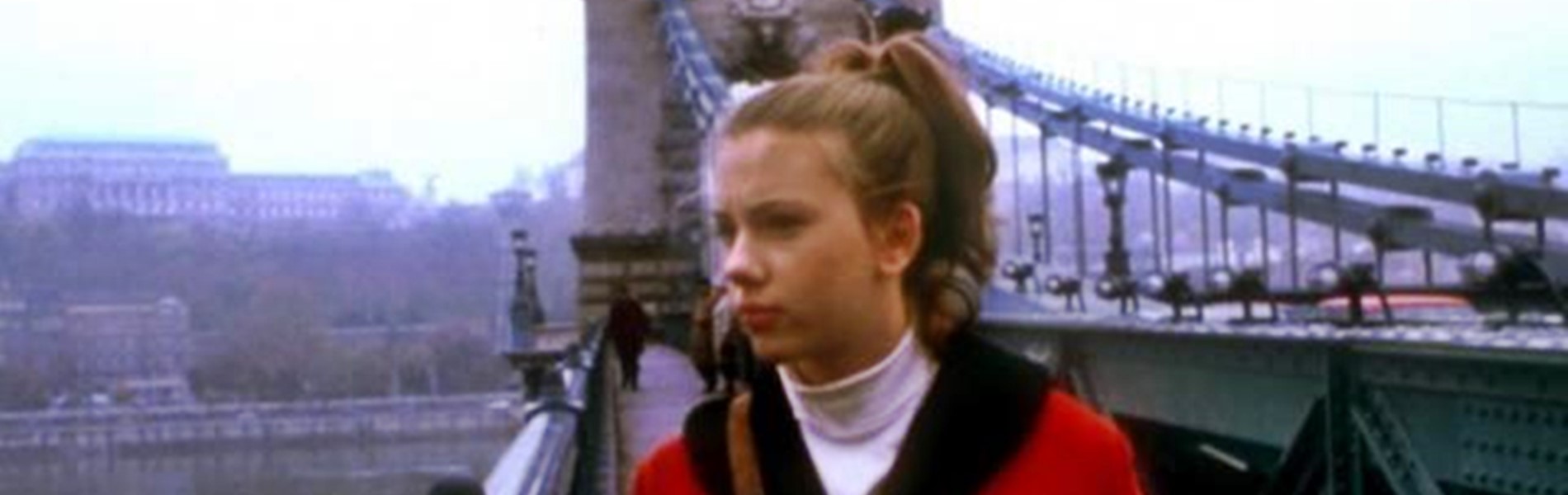 Scarlett Johansson magyar tinilányként Budapesten – felismered a filmet? - Amerikai rapszódia