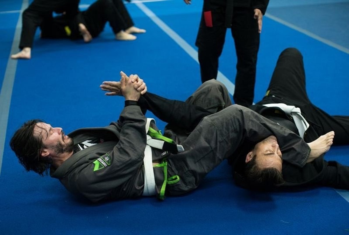 Keanu Reeves nem kér a kaszkadőrökből - Ő maga hajtja végre a legdurvább jeleneteket is