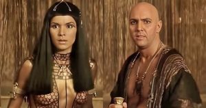 A múmia-filmek szerelmespárja, Imhotep és örök szerelme így néz ki most, 26 évvel a film után