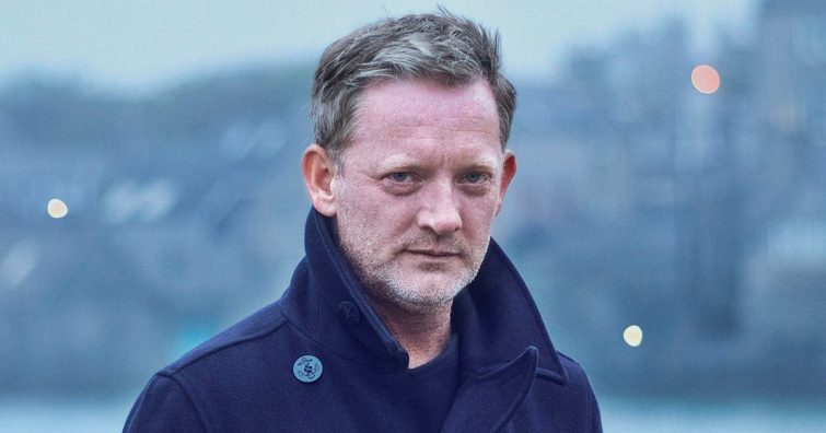 Emlékeztek még a Shetland című sorozat sármos főszereplőjére? Ennyit változott napjainkig - Douglas Henshall