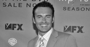 Megdöbbentő veszteség: Julian McMahon tragikus hirtelenséggel elhunyt