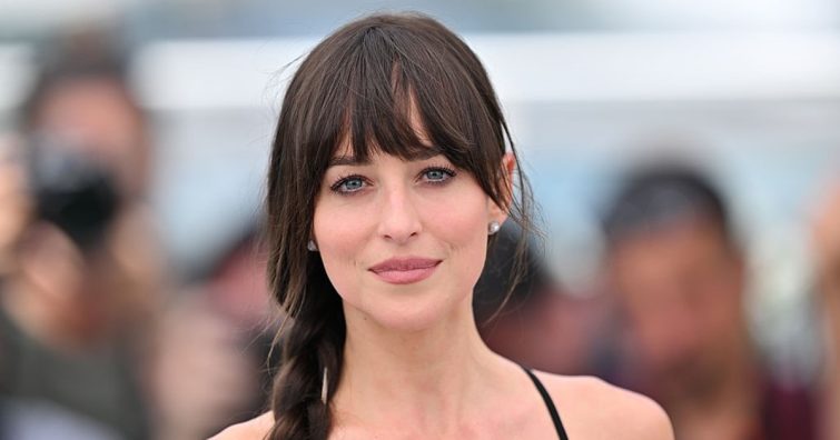 Dakota Johnson, A szürke ötven árnyalata sztárja ilyen szexi bikiniben (Képek!)