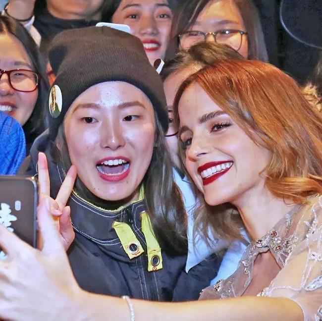 Emma Watson meglepő vallomása: ezért nem szeret közös fotót készíteni a rajongókkal
