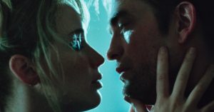 Jön Jennifer Lawrence és Robert Pattinson közös thrillere - Itt a Dögölj meg, szerelmem előzetese!
