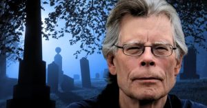 Szerintetek melyik filmadaptációjában bukkant fel színészként Stephen King?
